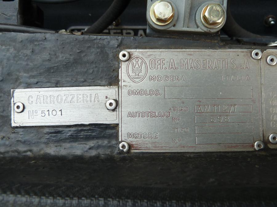  Maserati Mexico Coupeby Vignale 1972 года  (фото 3 из 15)